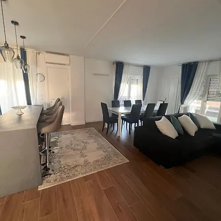 Attico Superior Sul Mare Apartment *